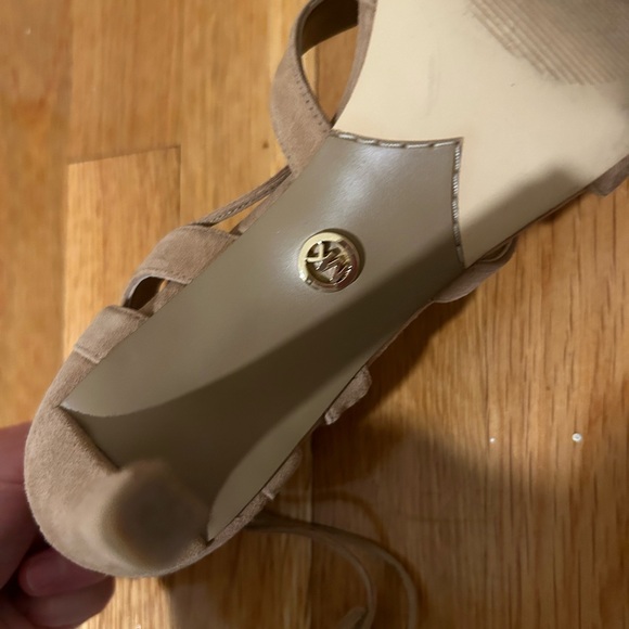 Michael KORS Mirabel Heels - Picture 5 of 5